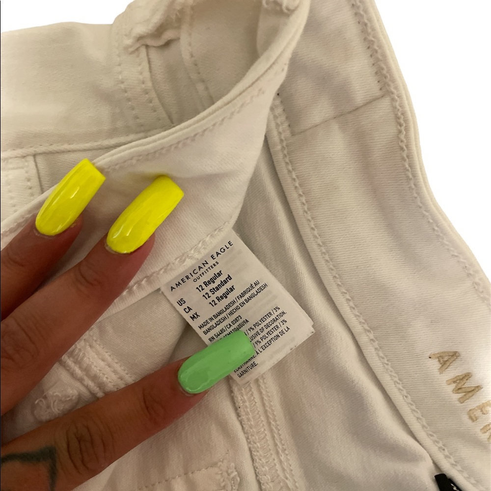 White Ne(X)T Level stretch American Eagle jeans